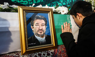 پیکر پاک شهید ابولقاسم اسدی روانه آرامگاه ابدی‌اش شد + فیلم