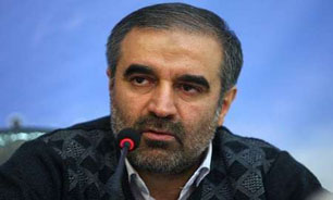 چرا موسوی و کروبی را از ادامه معارضه با انقلاب بازنمی‌دارند؟/چگونه رفع حصر آنان به آرامش کشور کمک می‌کند؟