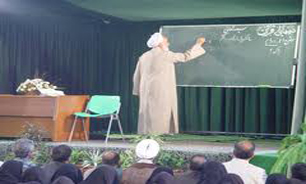 طرح مبحث استقلا ل و آزادی جمهوری اسلامی ایران در درس‌هایی از قرآن