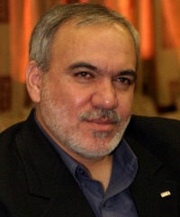 عده‌ای می‌خواهند استقلال را زمين بزنند و به خوبی هم موفق شده‌اند / قرارداد قلعه نويی را تمديد می‌کنم