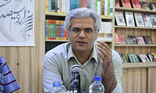 شرایط اجتماعی، زبان فارسی را گسترش می‌دهد