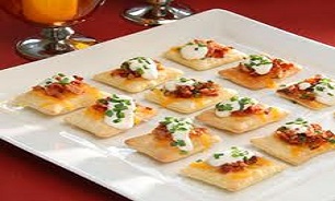 یک کارشناس تغذیه گفت: بهتر است برای عید شیرینی نخودی و شکلات تلخ بخرید.