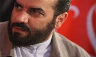 وزارت ارشاد به افرادی بها می‌دهد که با انقلاب و اسلام مشکل دارند