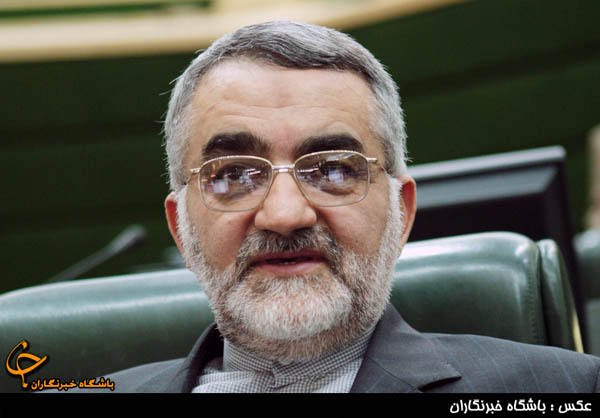 نشست مطبوعاتی رئیس کمیسیون امنیت ملی فردا برگزار می‌شود