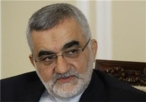 زنان در برخی کشورها حق رانندگی هم ندارند؛ اما احمد شهید سکوت کرده است