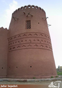 ارگ تاریخی گوگدگلپایگان از بناهای بزرگ خشت و گلی ایران است