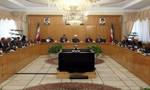 بررسی چگونگی تحقق سیاست های اقتصاد مقاومتی در جلسه هیات دولت