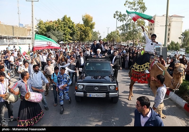 عکس/ استقبال از روحانی با شتر