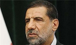 احمدی‌نژاد به تفکر اصولگرایی پشت پا زد/ طرفداران هاشمی سنگ خود را به سینه میزنند