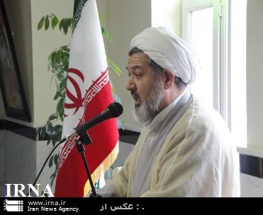 معلمان با آموزش صحیح جامعه ای خوب می سازند