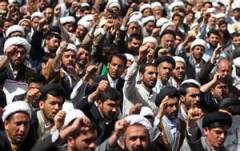 تجمع اعتراض آمیز طلاب گیلانی علیه هتک حرمت به یکی از یاران امام علی (ع )