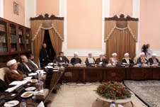 تصویب 21 بند از سیاست‌های کلی سلامت /علماي اهل سنّت در قبال اهانت به مقبره شهيد "حجربن‌عدي" سكوت نكنند
