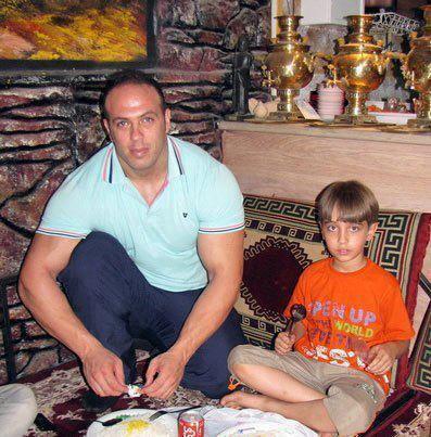 عكسي از آخرين روز زندگي روح الله داداشي!