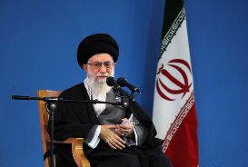 ملت، مديرى می‌خواهد كه موانع اجراى برنامه ۵ ساله را رفع كند