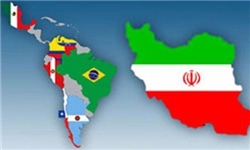 دشمنان با هدف سازش با آمریکا می‌خواهند عمود خیمه انقلاب را بکشند