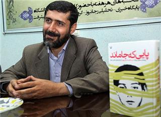 سید ناصر حسینی‌پور مهمان غرفه سوره مهر