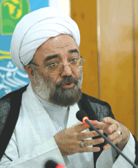 معلمان افسران فرهنگي نظام جمهوري اسلامي ايران هستند