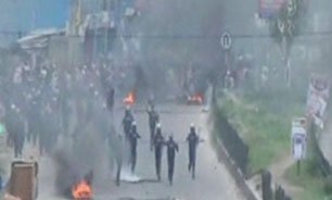 کشته شدن بيست و هفت نفر در درگيري با پليس + فیلم