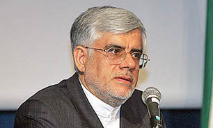 رمز ماندگاری انقلاب مطالعه و کتاب‌خوانی است