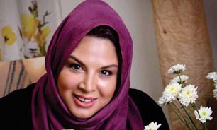 بازیگرانی که گاهی یک تلفن به خود می‌زنند