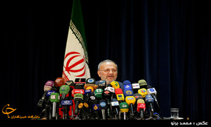 منوچهر متکي برای نامزدی انتخابات ریاست جمهوری ثبت نام کرد+فیلم