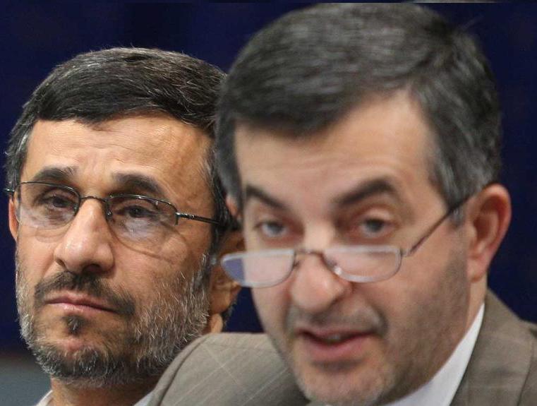 زیباکلام: احمدی‌نژاد از تایید صلاحیت مشایی مطمئن است