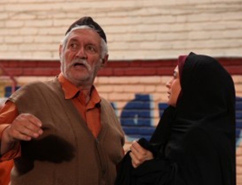 فيلم تلويزيوني؛ شوق خواندن كليد خورد