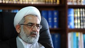 مدیرانی که تریبون در اختیار دارند سنجیده سخن بگویند
