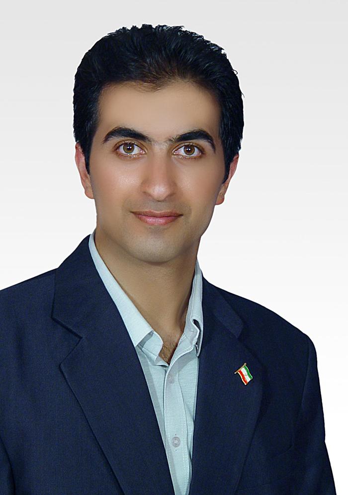 عضو استعدادهای درخشان دانشگاه آزاد اسلامی اهر موفق به ساخت ربات سرباز