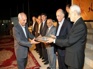 تقدیر از اساتید برتر و پیشکسوت دانشگاه علوم پزشکی شیراز