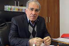 شکايت از عدم الزام داشتن پروانه وکالت در ثبت موسسات حقوقي به ديوان