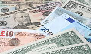کاهش ارزش دلار در بازار معاملات آسيا