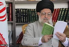 مطالعه کتاب خاطرات "آیت الله سید محمد خامنه ای" ما را به متن انقلاب می برد