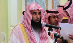 "ادرار شتر" سوژه سخنرانی خطیب وهابی شد!