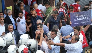 اعتراض هاي ضد دولتي به اعتبار کشور آسيب مي رساند