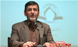 کسی که گیرنده پیام رهبری نیست لیاقت صدارت بر ایران را ندارد