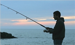 آغاز صدور پروانه ماهیگیری با قلاب در گیلان