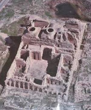 مرمت بناي تاريخي قلعه دختر فيروزآباد فارس