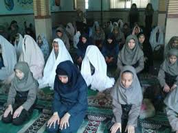 تمامی مدارسی که احداث می شوند باید دارای نمازخانه باشند