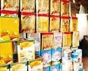 کشف مقادير زيادي روغن، شکر، برنج احتکار شده از يک انبار در حوالي تهران