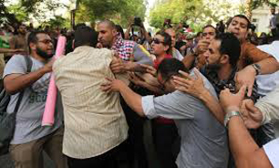 درگيري مقابل وزارت فرهنگ مصر در قاهره+ تصاوير