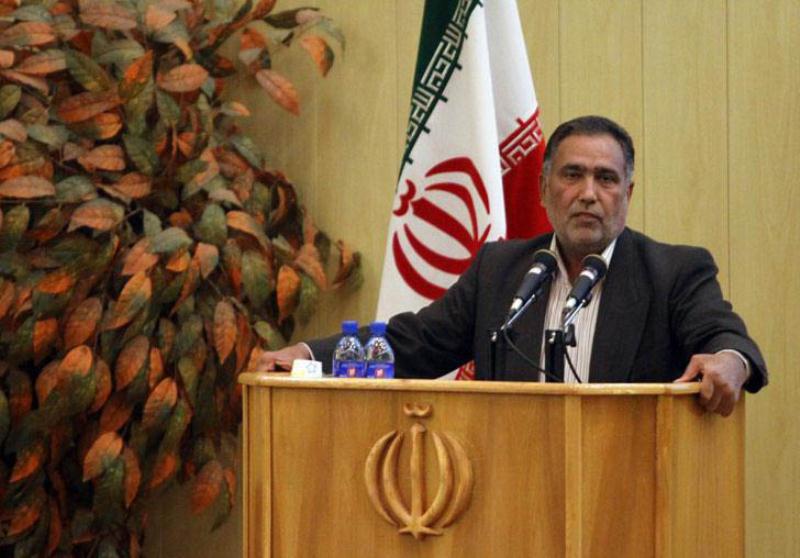 برنامه‌های دولت احمدی‌نژاد سازنده بود
