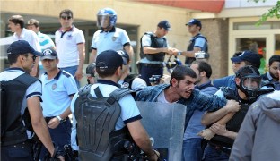 تظاهرات ضد اردوغان همچنان ادامه دارد