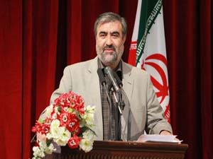 حضور استاندار هرمزگان در پای صندوق های رای