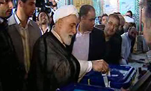ناطق نوری رای خود را به صندوق انداخت + فیلم