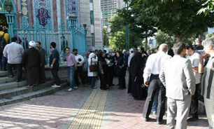 درخواست ايرانيان مقيم انگليس براي تمديد زمان راي دهي