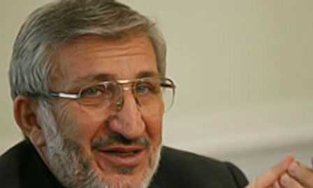 سعیدی کیا به "حجت‌الاسلام والمسلمين حسن روحانی" تبریک گفت