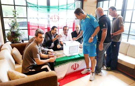 چند راي ملي‌پوشان فوتبال ايران به روحاني تعلق داشت؟