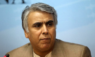اظهار‌نظرها در رابطه با اکران فیلم‌های سینمایی غیر‌کارشناسی است