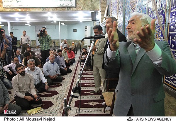 ژست جالب غرضی در اهواز!+عکس